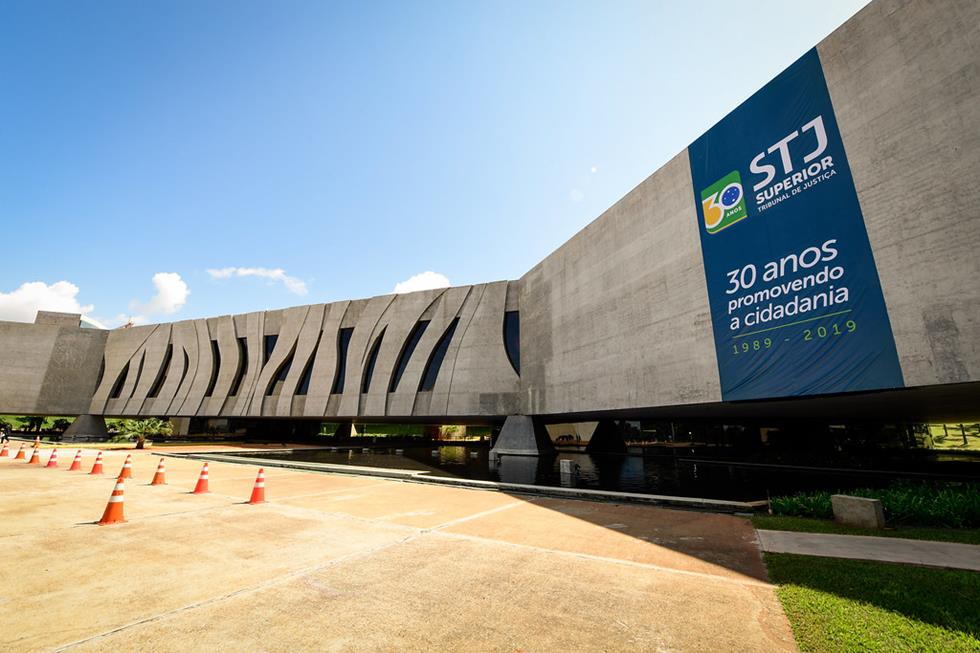 Segunda Seção do Superior Tribunal de Justiça aprova Súmula Relativa a Cláusula de Prorrogação Automática de Fiança